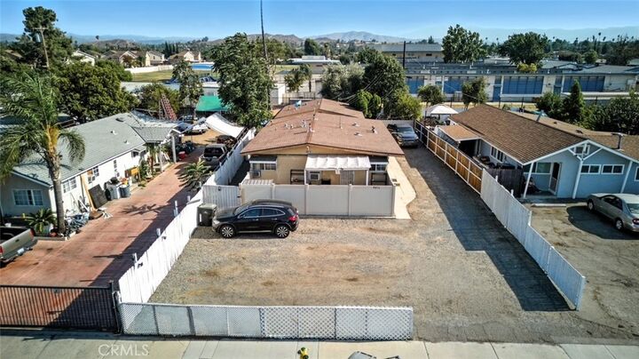Property Photo:  8876 Cypress Avenue  CA 92503 