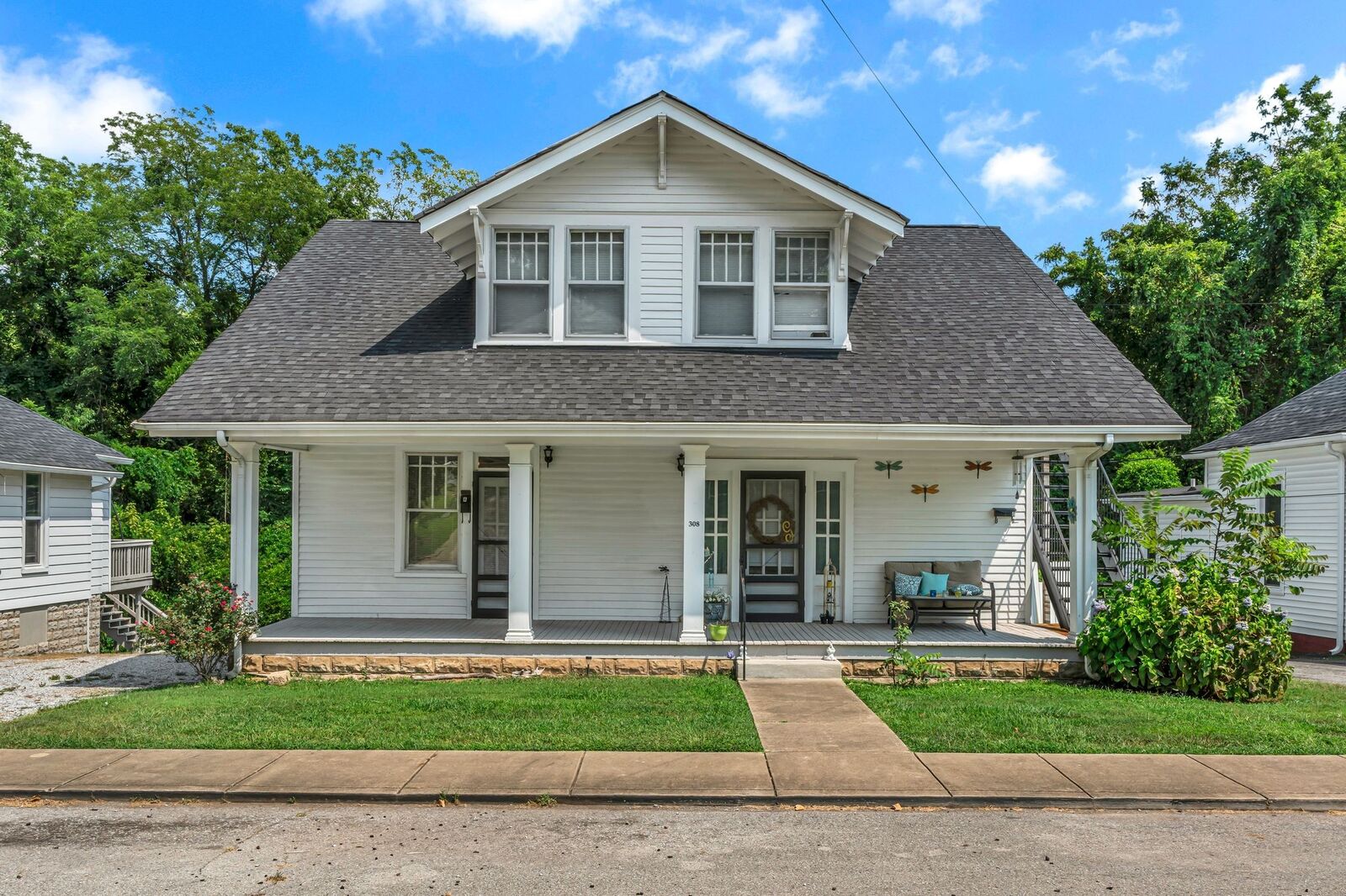 Property Photo: 308 Willow St A TN 37172