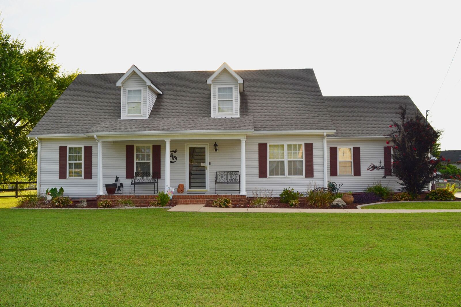 Property Photo:  2506 Lone Oak Dr  TN 37128 