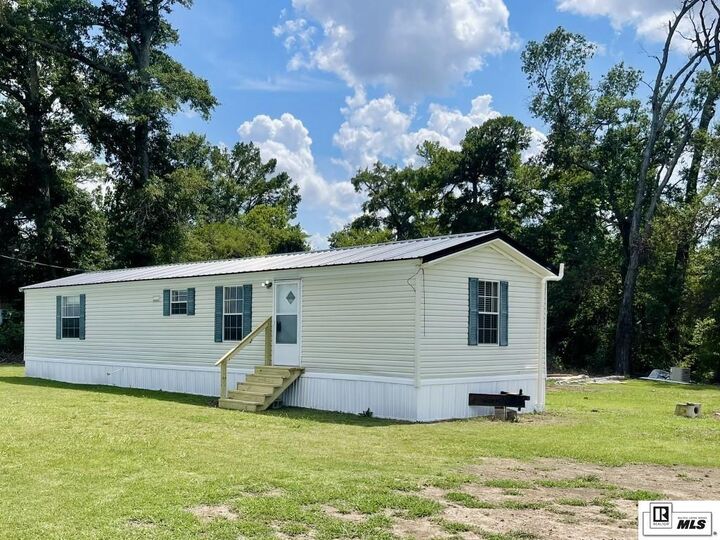Property Photo:  1007 E Bear Lake Road  LA 71282 
