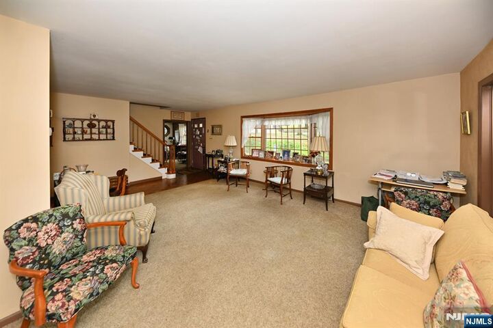 Property Photo:  89 Circle Drive  NJ 07652 