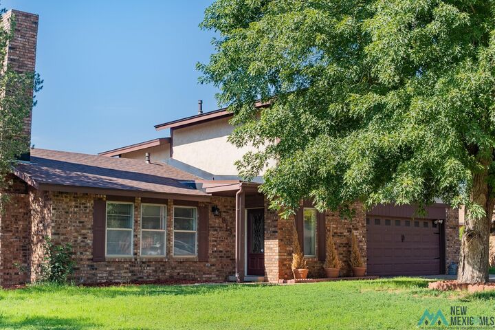 Property Photo: 1813 Fairway Terrace NM 88101