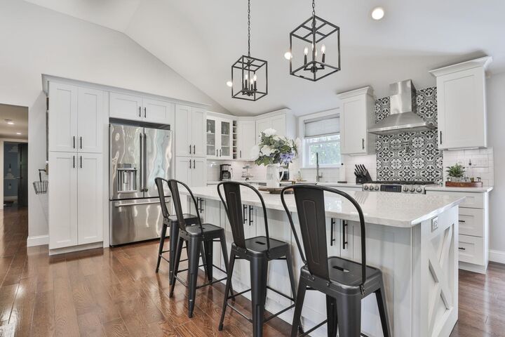 Property Photo: 14 Samoset Drive NH 03079