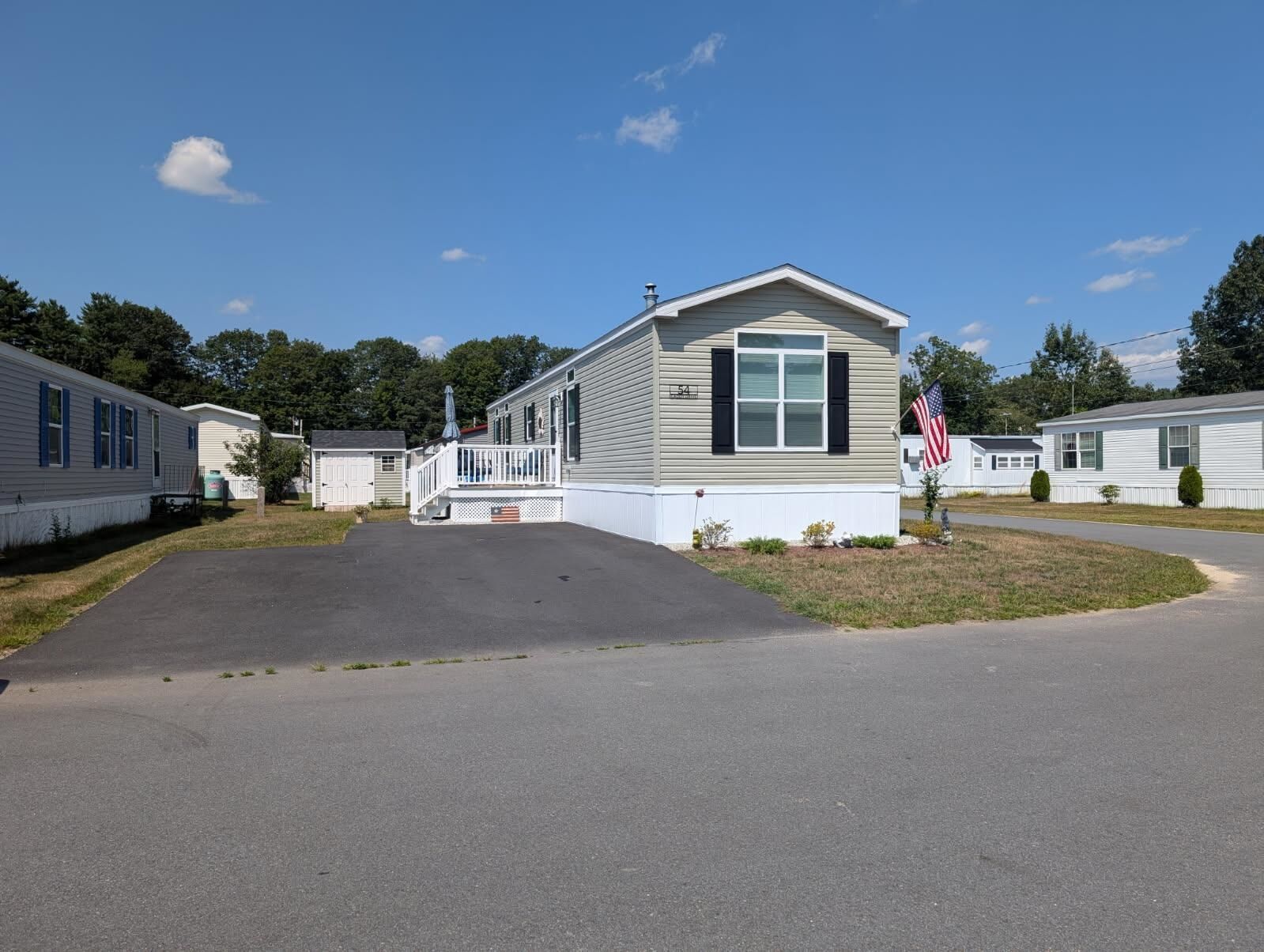 Property Photo:  54 Caddy Drive  NH 03079 