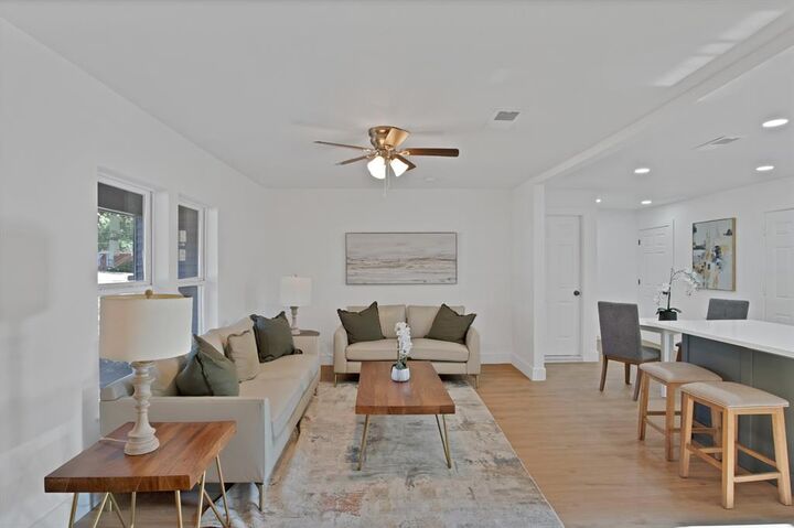 Property Photo: 552 Norwood Drive TX 76053