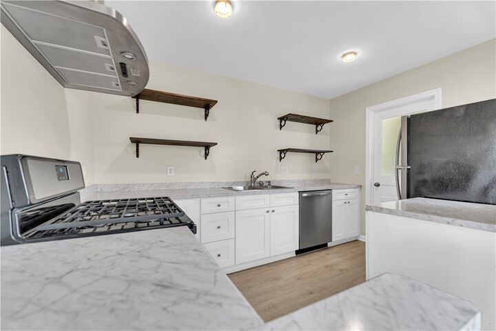Property Photo:  813 NW A Street  AR 72712 