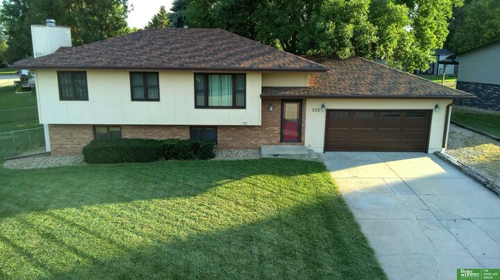 932 Woodcrest Court  York NE 68467 photo