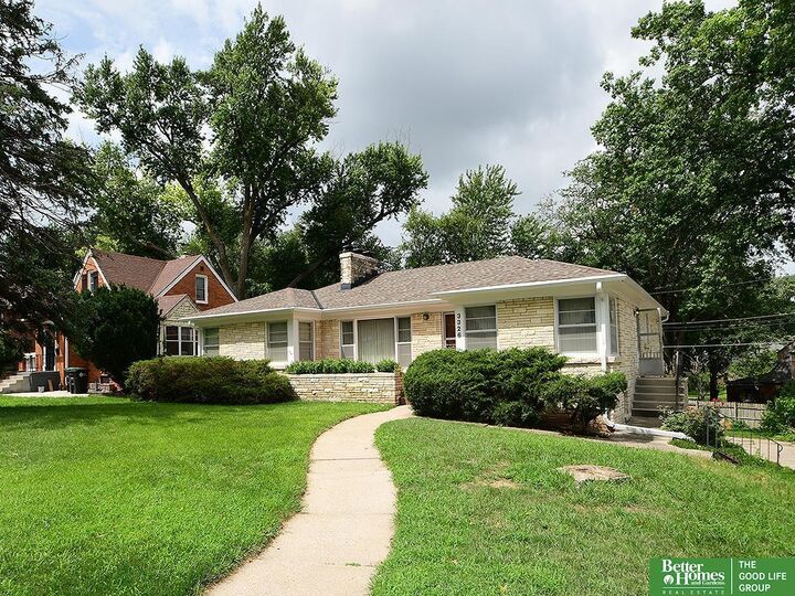 Property Photo:  3326 N 48 Street  NE 68104 