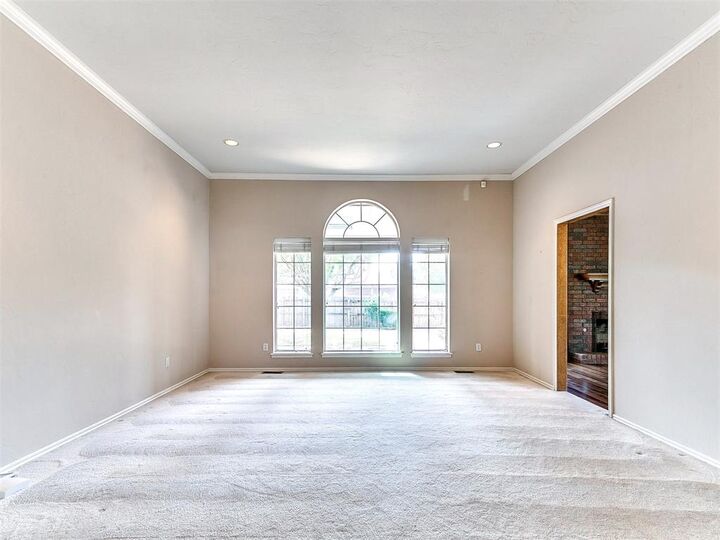 Property Photo:  1401 Carrick Court  OK 73034 