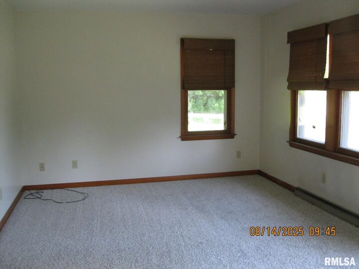 Property Photo: 1015 Buell Avenue IA 52732