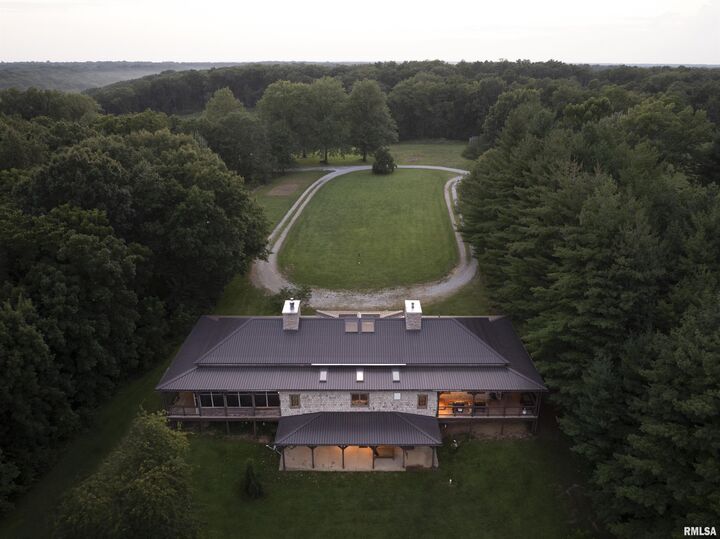 Property Photo: 18996 Smysor Road IL 61477