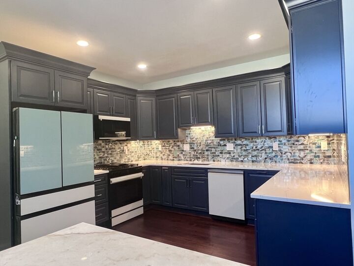 Property Photo:  202 Broadway 33  MA 01841 