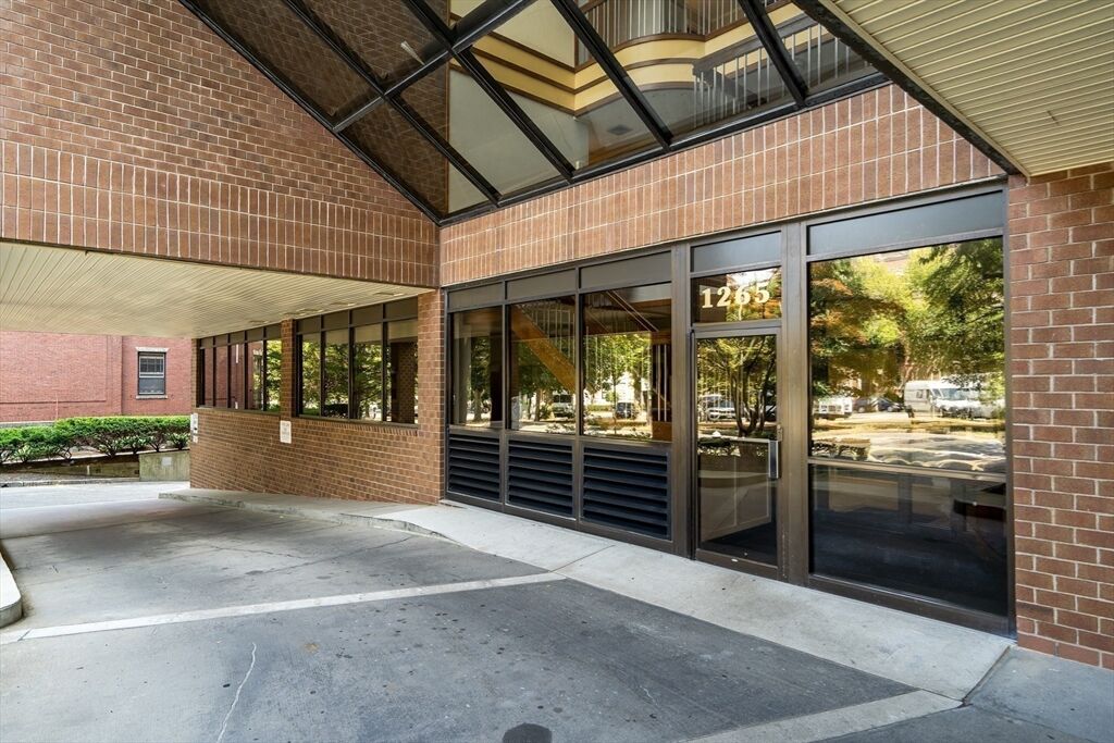 Property Photo:  1265 Beacon 601  MA 02446 