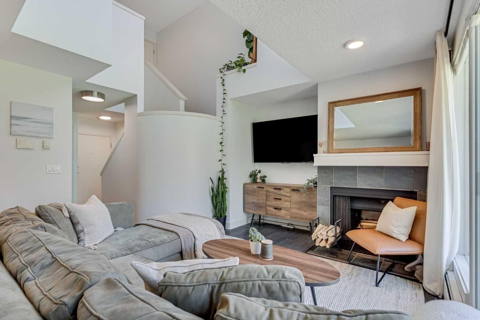 Property Photo: 203 Village Terrace SW 10 AB T3H 2L2