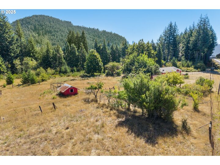 Property Photo: 5312 Wind River Hwy WA 98610