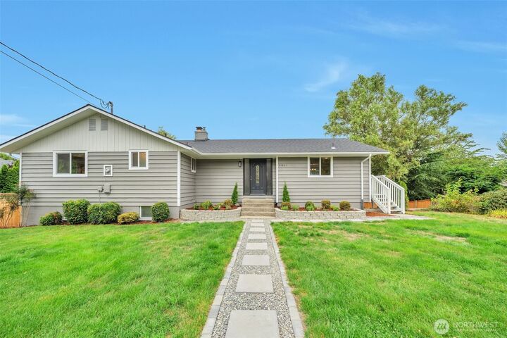 Property Photo:  23805  140th Avenue SE  WA 98042 
