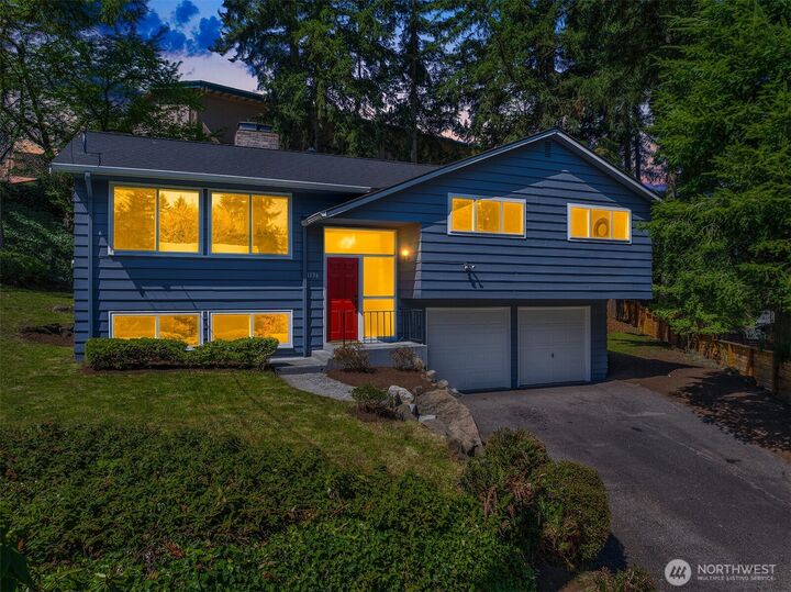 Property Photo:  1136 N 146th Place  WA 98133 
