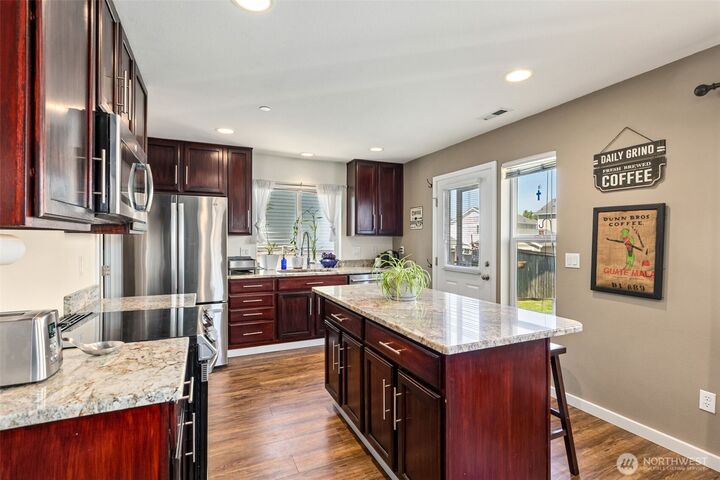 Property Photo: 1718 Brown Avenue WA 98327