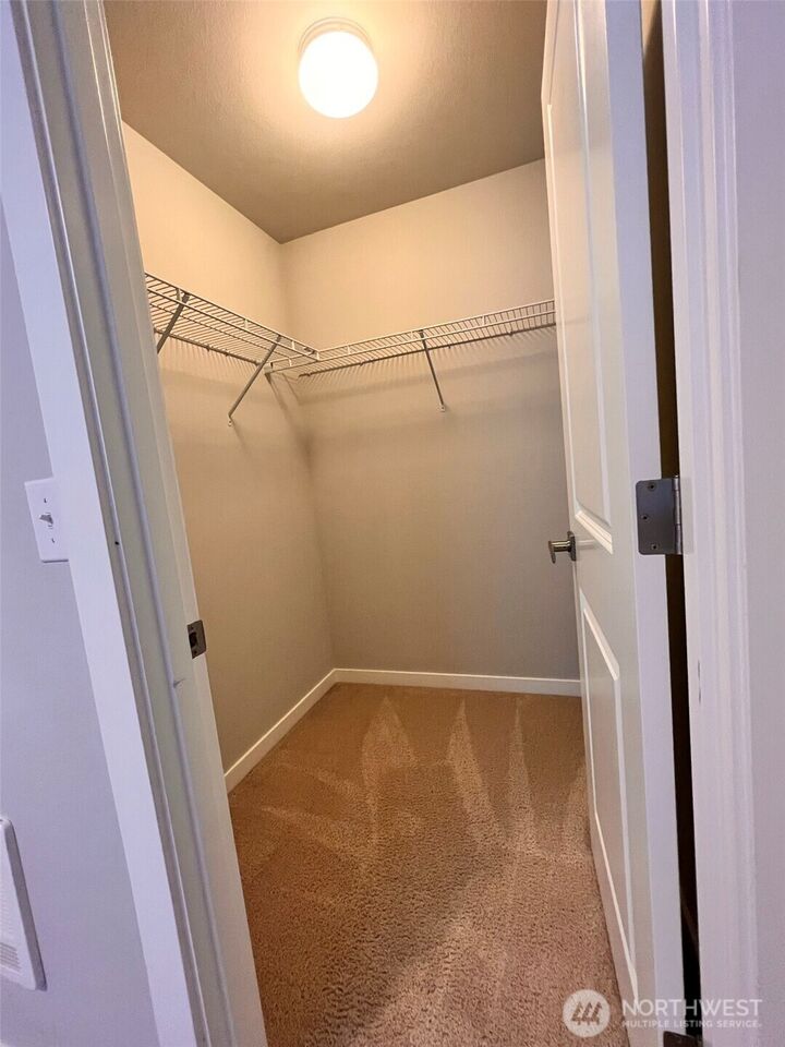 Property Photo:  15720  Meadow Road C3  WA 98087 