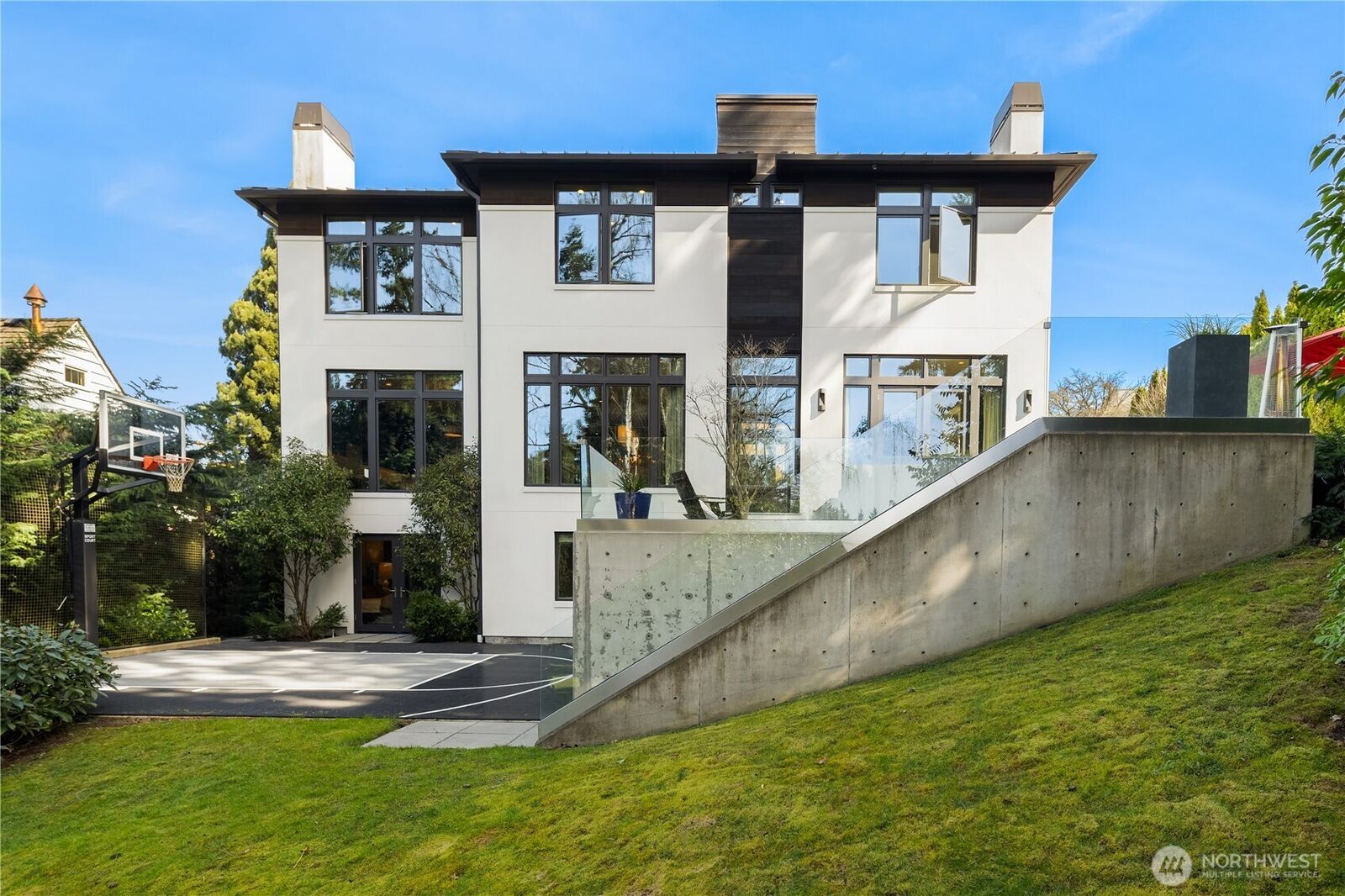 Property Photo: 1515 Parkside Drive E WA 98112