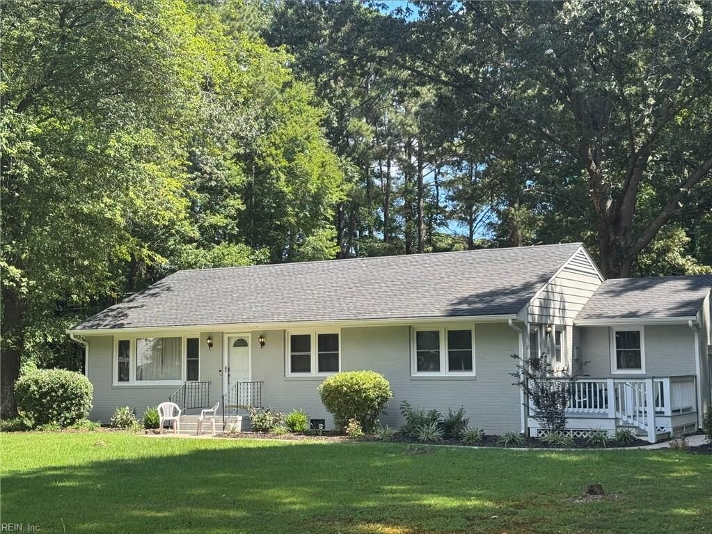 Property Photo: 70 Postle Cove Rd VA 23035