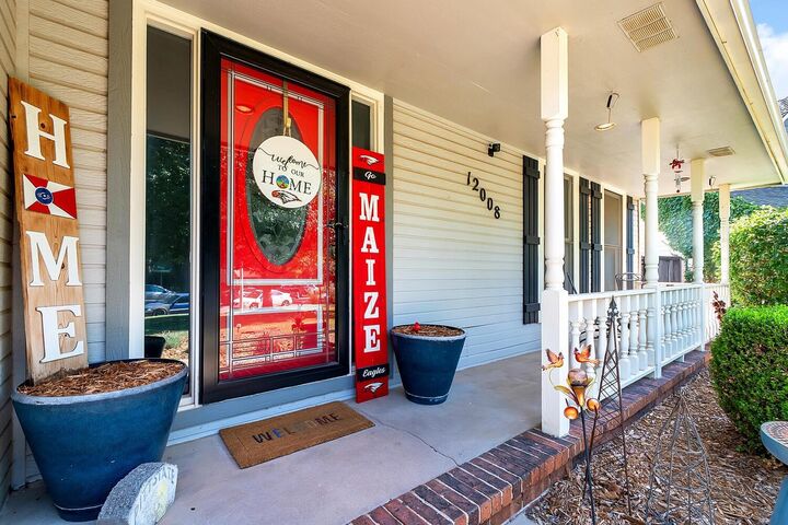 Property Photo: 12008 W Briarwood Cir KS 67235