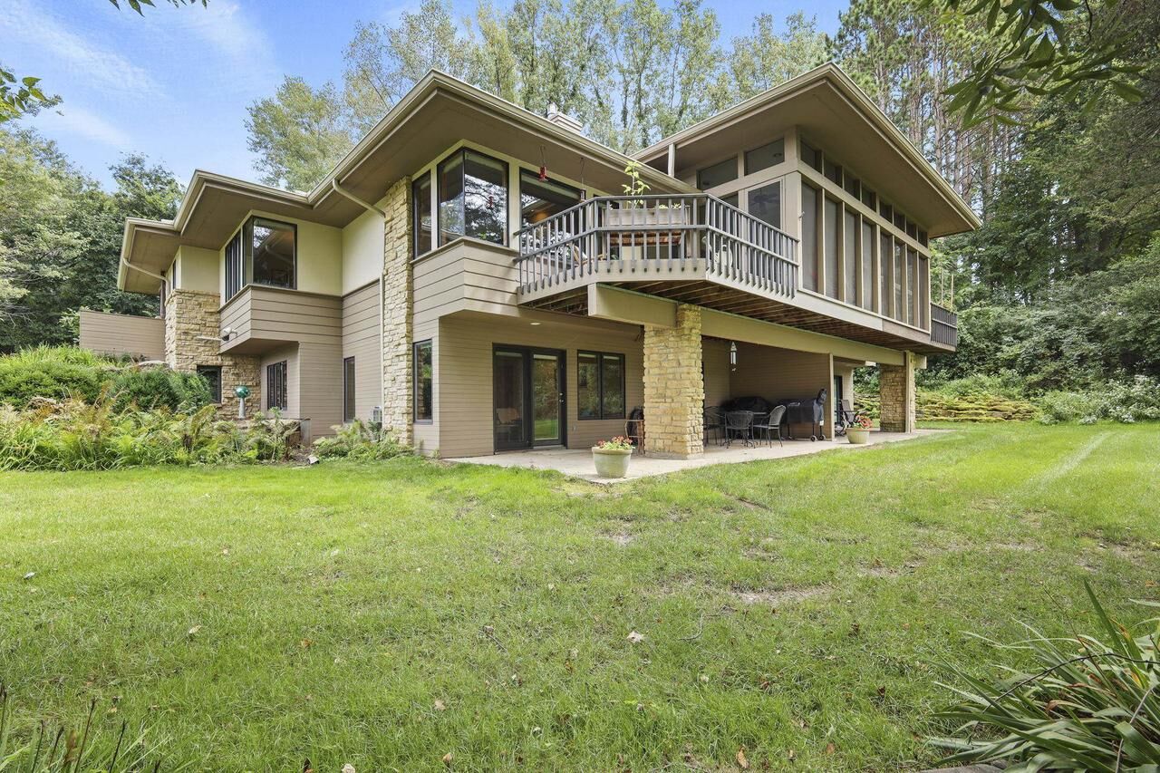 Property Photo:  106 Aspen Glen Drive  WI 53588 