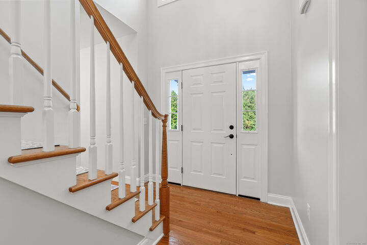 Property Photo:  16 Fir Grove Road  CT 06040 