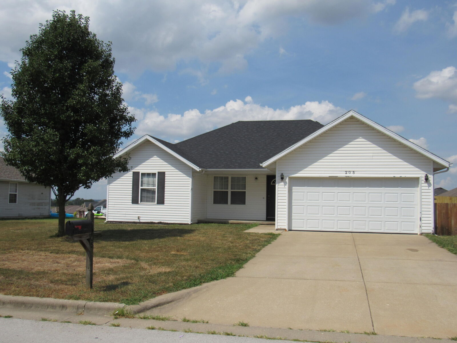 Property Photo:  205 Spruce Avenue  MO 65631 