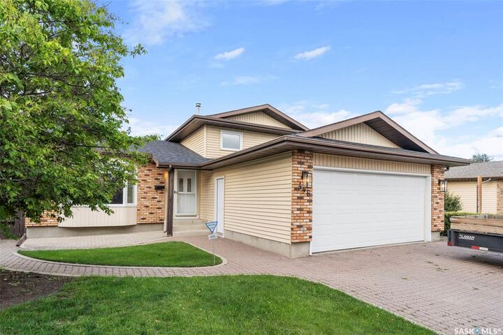 446 Peberdy Crescent  Saskatoon SK S7K 7N3 photo