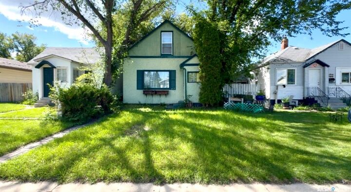 Photo de la propriété:  217 L Avenue N  SK S7L 2P3 