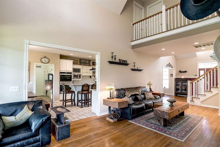 Property Photo: 6508 E 104th OK 74059