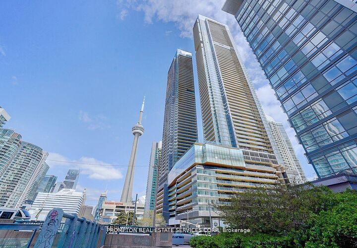 Property Photo: 3 Concord Cityplace Way 720 ON M5V 0X4