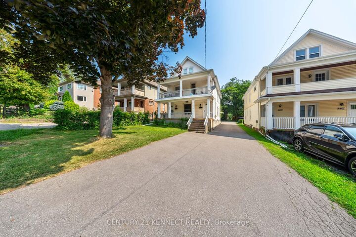 Photo de la propriété: 4475/4477 Hiram Street ON L2E 1A2