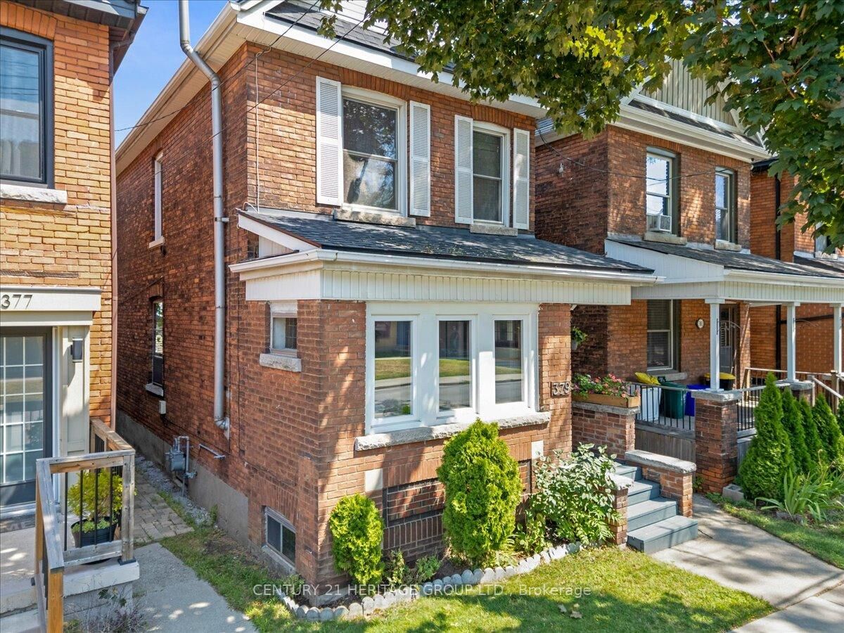 Property Photo:  379 Cumberland Avenue  ON L8M 2A5 