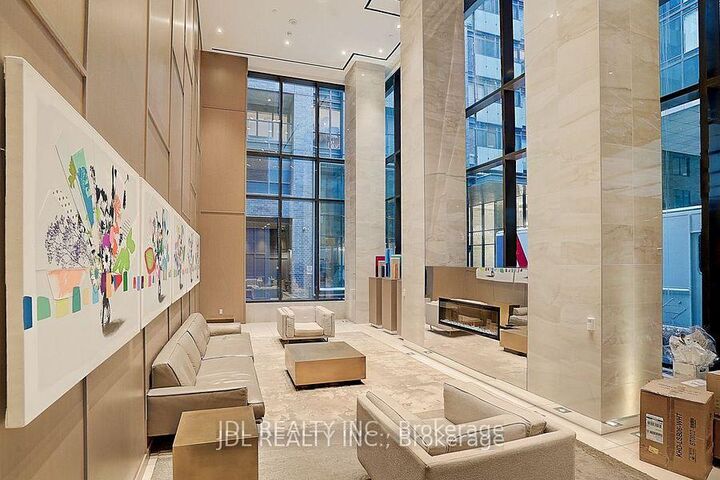 Property Photo:  125 Blue Jays Way 4701  ON M5V 0N5 