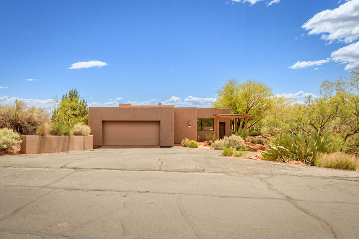 Property Photo:  1151 W Shawnee Ct  UT 84738 