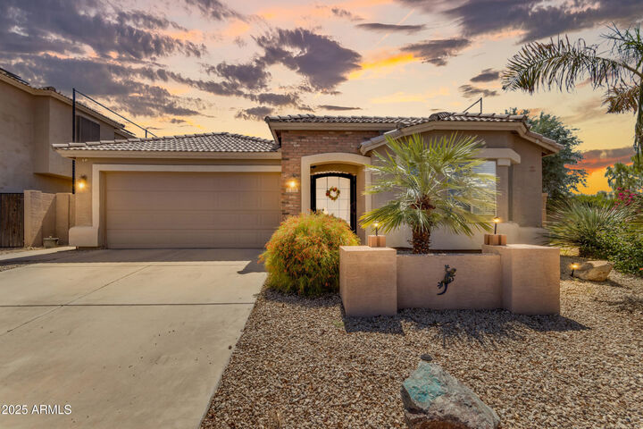 Property Photo: 21111 E Aspen Valley Drive AZ 85142
