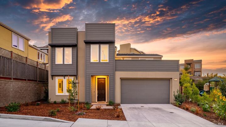Property Photo: 3 Lapis Court CA 94952
