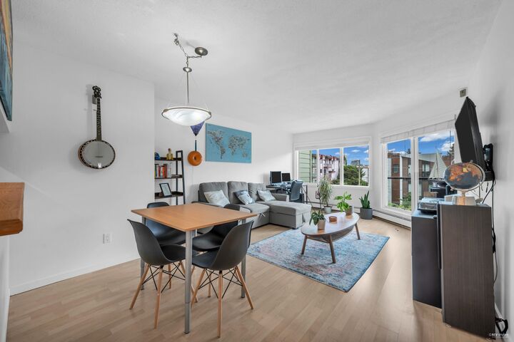 Property Photo:  156 W 21st Street 309  BC V7M 1Y9 