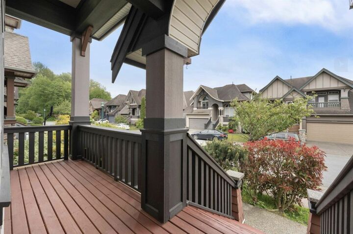 Property Photo: 19243 Fieldstone Walk BC V3Y 2X1