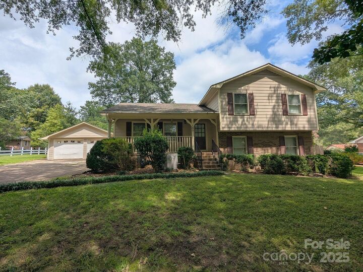 105 Redcoat Drive  Fort Mill SC 29715 photo