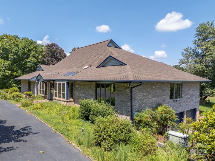 Property Photo:  26 Canter Court  NC 28742 