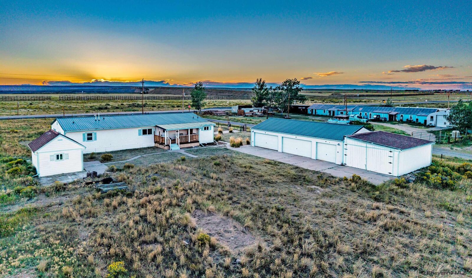 Property Photo: 414 Zephyr Ave WY 82083