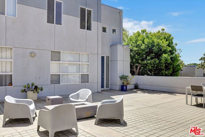Property Photo:  7920 Anise Ave  CA 90045 