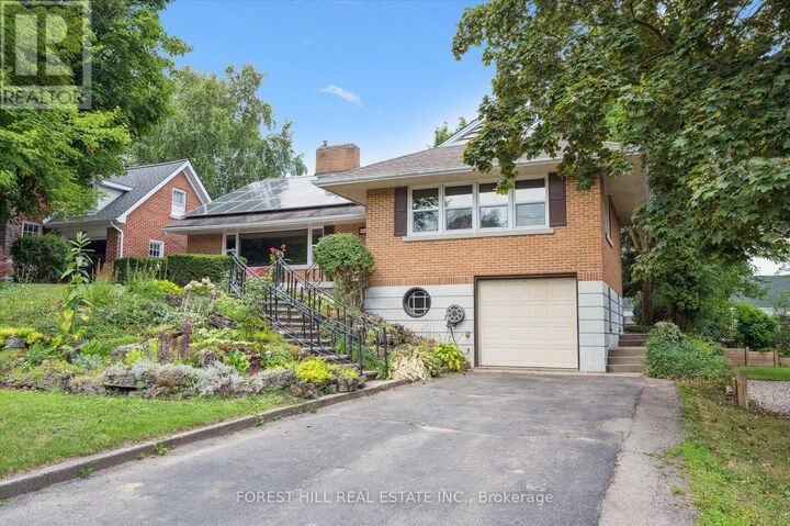 Photo de la propriété: 688 Rockway Drive ON N2G 3B4