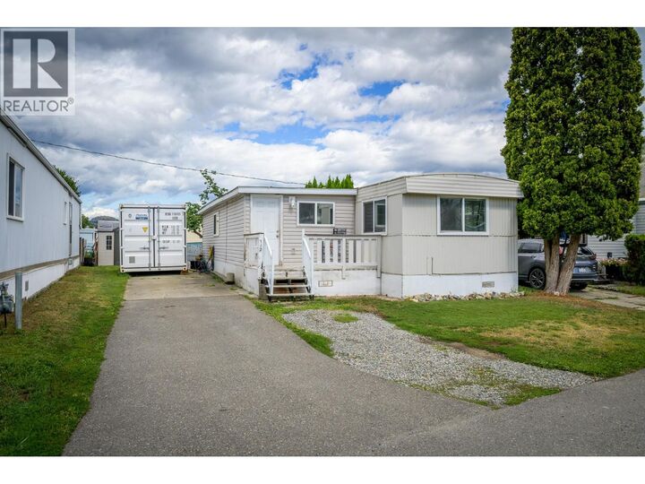 2400 Oakdale Way 112  Kamloops BC V2B 6W7 photo