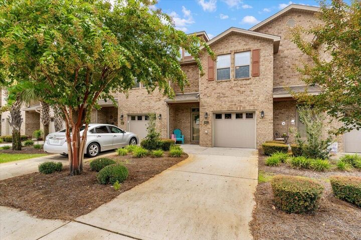 Property Photo: 8811 Brown Pelican Circle FL 32566