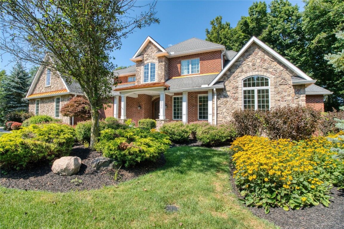 Property Photo:  220 Edgewater Circle  PA 16509 