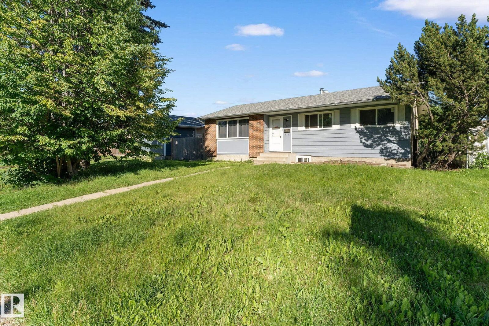 Property Photo: 363 Knottwood Road NW AB T6K 2G4
